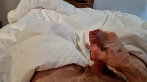 hairy dude online show from April 21, 2026, 7:03 am