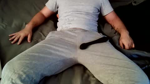 stonedandlovingit online show from November 3, 2025, 5:36 pm