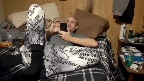 Snapshot of stonedrob chatting on January 12, 2025, 8:25 am Stonedrob online show from January 12, 2025, 8:25 am