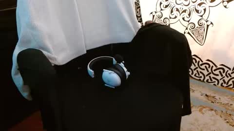 Stonerbear42 online show from January 12, 2026, 10:09 am