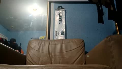 Snapshot of stonerllamas chatting on November 13, 2025, 8:24 am stonerllamas online show from November 13, 2025, 8:24 am