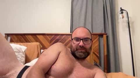 Snapshot of stoney8inches chatting on November 4, 2025, 1:48 am stoney8inches online show from November 4, 2025, 1:48 am