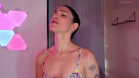 Liz online show from November 17, 2025, 10:15 pm