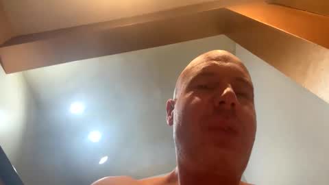 Stoodley22 online show from October 8, 2025, 4:43 am