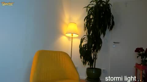 Stormi online show from October 8, 2025, 7:33 pm