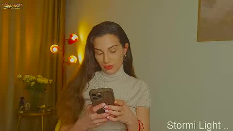 Snapshot of stormi_light chatting on March 17, 2026, 8:34 pm Stormi online show from March 17, 2026, 8:34 pm