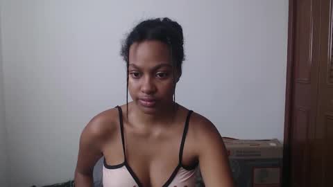 stormihills_ online show from February 4, 2026, 7:42 pm