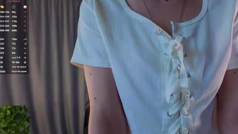 Luna online show from April 14, 2026, 1:17 pm