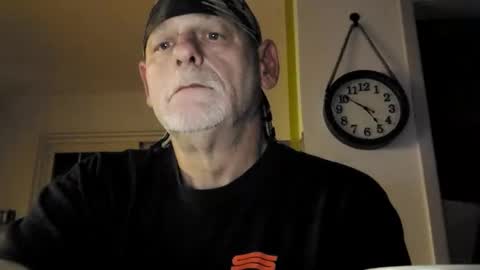 stormynorm14 online show from December 5, 2024, 9:50 am