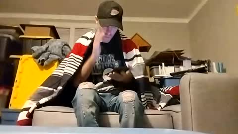 Snapshot of str33twyz3 chatting on October 21, 2025, 8:59 am Streetwyze online show from October 21, 2025, 8:59 am