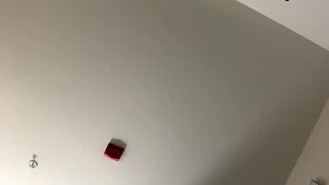 Snapshot of str8dj chatting on December 3, 2024, 5:20 am Dj online show from December 3, 2024, 5:20 am