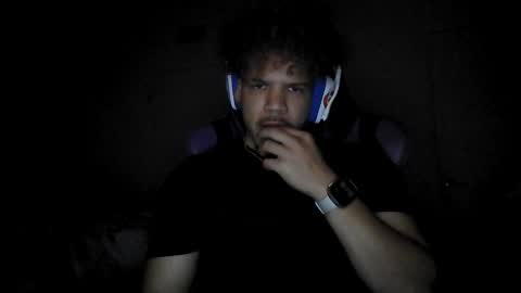 Snapshot of str8dj chatting on October 8, 2025, 6:33 am Dj online show from October 8, 2025, 6:33 am