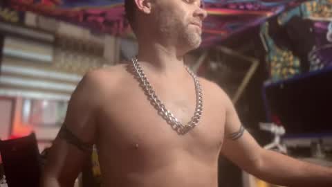 Str8 online show from April 19, 2026, 9:30 am