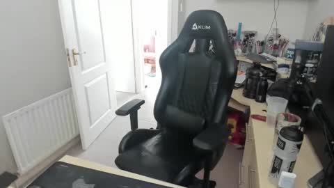 str8slut4use online show from October 13, 2025, 10:37 am