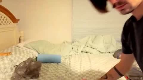 str8whiteboy21 online show from November 14, 2025, 1:26 am