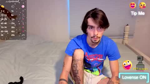 str8whiteboy21 online show from November 23, 2025, 7:35 pm