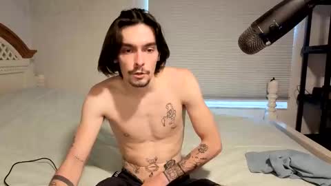 str8whiteboy21 online show from April 14, 2026, 5:30 pm