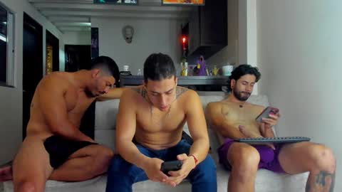 straight__friends online show from January 16, 2026, 2:48 am