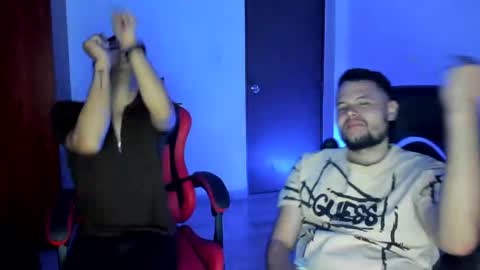 Snapshot of straight_boys_hornys chatting on December 14, 2025, 11:26 am straight_boys_hornys online show from December 14, 2025, 11:26 am