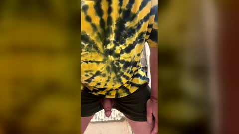 Snapshot of straightouttathe412 chatting on April 26, 2026, 7:00 pm straightouttathe412 online show from April 26, 2026, 7:00 pm