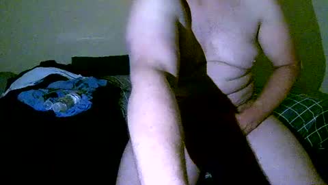 Snapshot of straightpipe18 chatting on November 7, 2025, 9:31 am straightpipe18 online show from November 7, 2025, 9:31 am