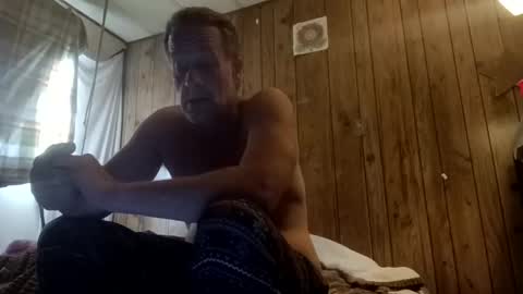 straighttoy online show from December 18, 2025, 4:02 pm