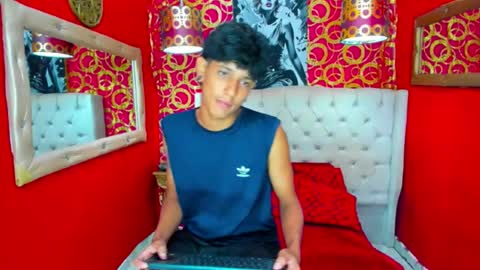 straightyounpein online show from April 15, 2026, 4:41 am