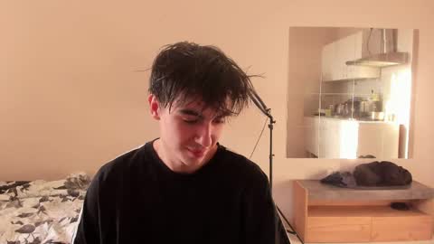 Snapshot of stralght_twinks chatting on April 20, 2026, 4:10 pm Ray online show from April 20, 2026, 4:10 pm