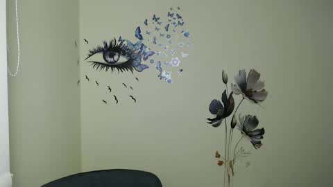 Amalia online show from December 10, 2024, 4:49 pm