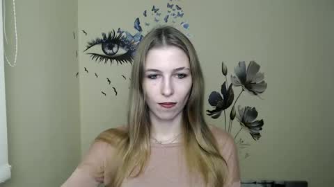 Amalia online show from December 11, 2024, 1:28 pm