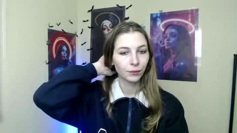 Amalia online show from November 5, 2025, 7:08 am