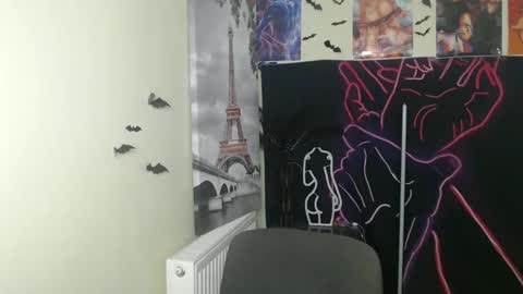 Amalia online show from November 22, 2025, 7:18 am