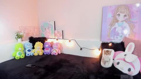 strawberry_kitty_ online show from December 15, 2025, 3:55 am