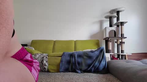 Snapshot of strawberrylotsacake chatting on September 14, 2025, 2:38 pm Strawberrylotsacake online show from September 14, 2025, 2:38 pm