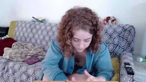 Snapshot of strawberrylotsacake chatting on November 30, 2025, 5:50 pm Strawberrylotsacake online show from November 30, 2025, 5:50 pm