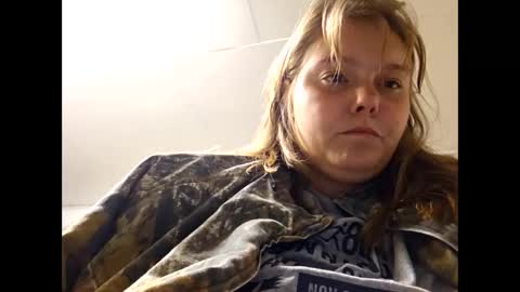 Strawberry online show from October 20, 2025, 7:20 am