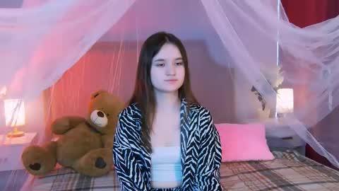 Snapshot of strawbunnybite chatting on June 6, 2026, 3:06 pm Bunny online show from June 6, 2026, 3:06 pm