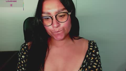 strawlux online show from February 13, 2026, 3:02 am