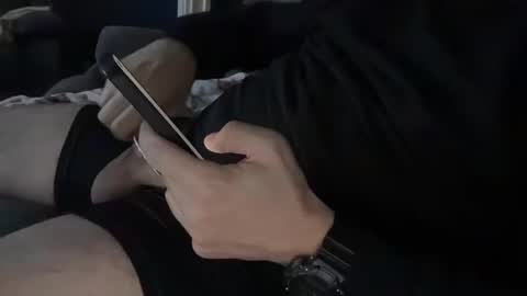 stroking33again online show from November 6, 2025, 4:13 am