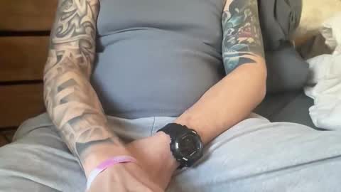 Snapshot of stroking33again chatting on February 9, 2026, 3:05 pm stroking33again online show from February 9, 2026, 3:05 pm