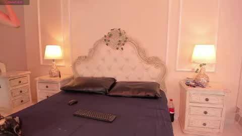 Snapshot of stromrouse chatting on April 15, 2026, 8:20 pm online show from April 15, 2026, 8:20 pm