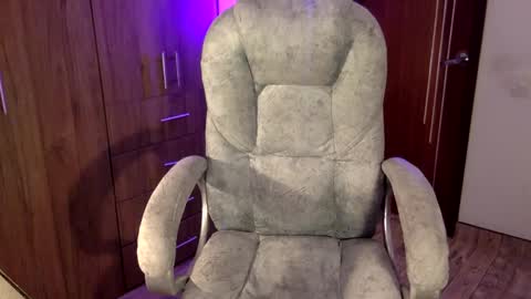 strong blackboy online show from March 17, 2026, 3:22 am