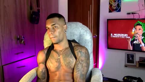 Snapshot of strong_blackboy chatting on May 6, 2026, 1:57 am strong blackboy online show from May 6, 2026, 1:57 am