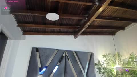 Alexa   online show from December 22, 2025, 11:07 am