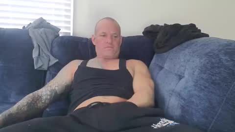 StrongAndHard online show from October 31, 2025, 1:45 pm