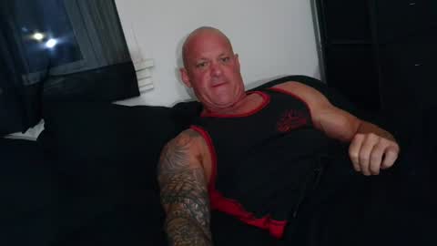 Snapshot of strongandhard073 chatting on July 30, 2026, 1:15 am StrongAndHard online show from July 30, 2026, 1:15 am