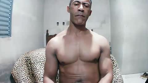 Snapshot of strongdaddyfantastic chatting on April 15, 2026, 3:30 pm strongdaddyfantastic online show from April 15, 2026, 3:30 pm