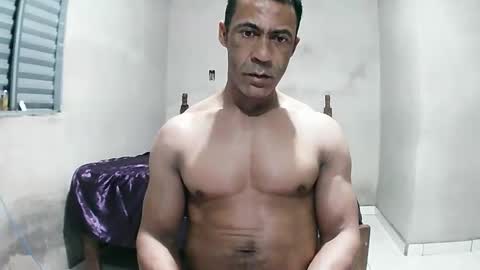 strongdaddyfantastic online show from April 28, 2026, 6:07 am