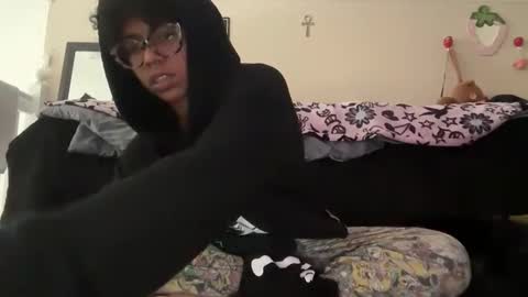 Snapshot of strrwberry chatting on October 29, 2025, 5:14 pm strrwberry online show from October 29, 2025, 5:14 pm