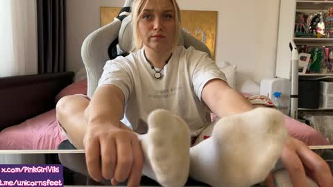 goddess online show from April 9, 2026, 9:58 am